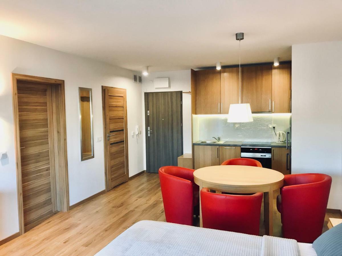 Apartamenty Rodzinne Z Ogrodkiem Погожелица Экстерьер фото